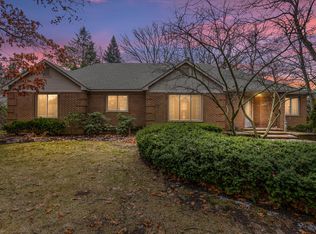 3925 Ranya Dr, Commerce Township, MI 48382