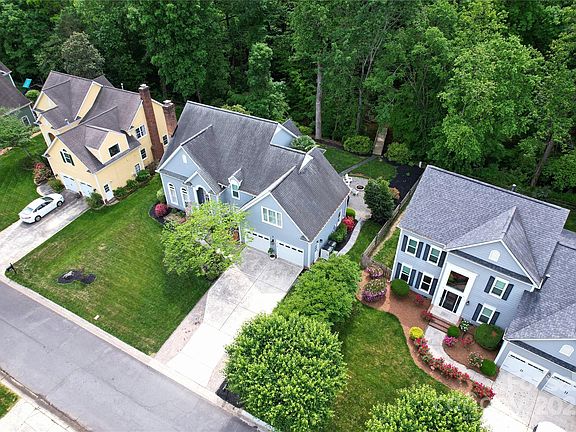 3rd image of 6425 High Creek Ct