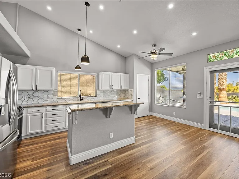 328 Waterwheel Falls Dr — Photo 14