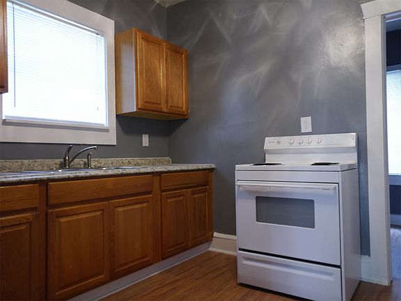 3rd image of 1456 Belmonte Ave #3
