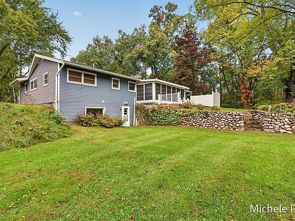 4th image of 8210 McCords Ave SE