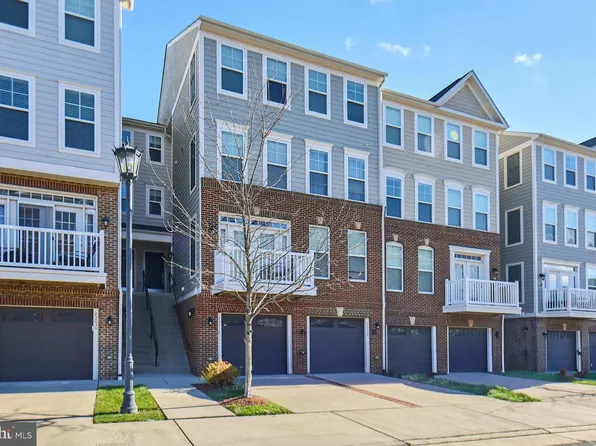 25234 Orchard View Ter, Chantilly, VA 20152