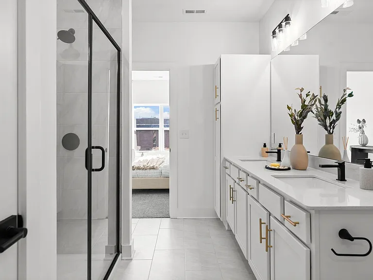 175 W Black St #201 — Photo 24