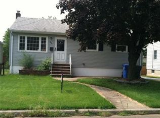 66 Sewaren Ave, Sewaren, NJ 07077