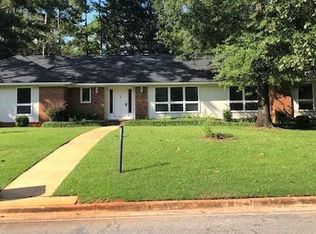 2300 W Doublegate Dr, Albany, GA 31721