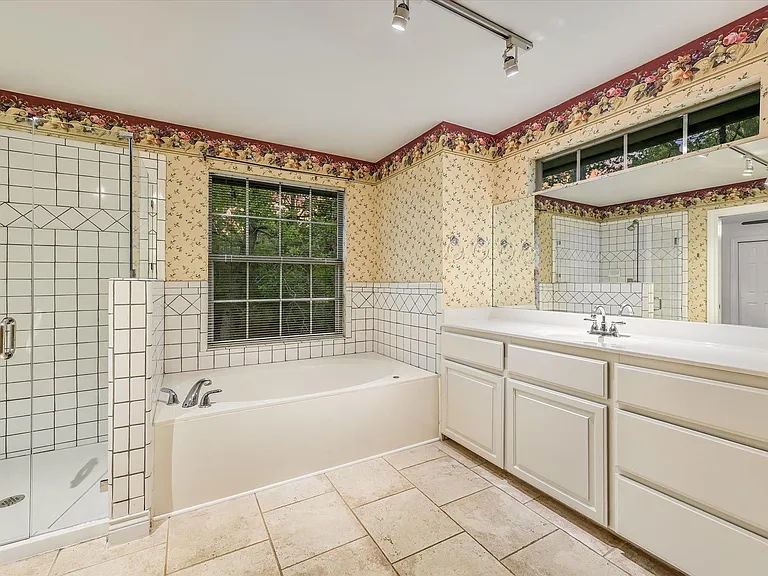 104 Upolu Ct — Photo 10