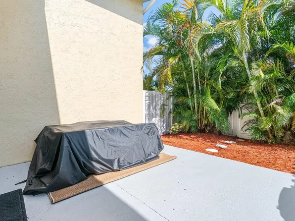 210 Foxtail Dr Apt G, Greenacres, FL 33415