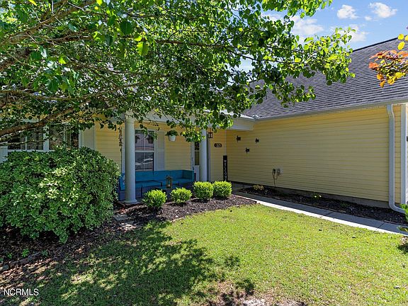 2nd image of 117 Caicos Court