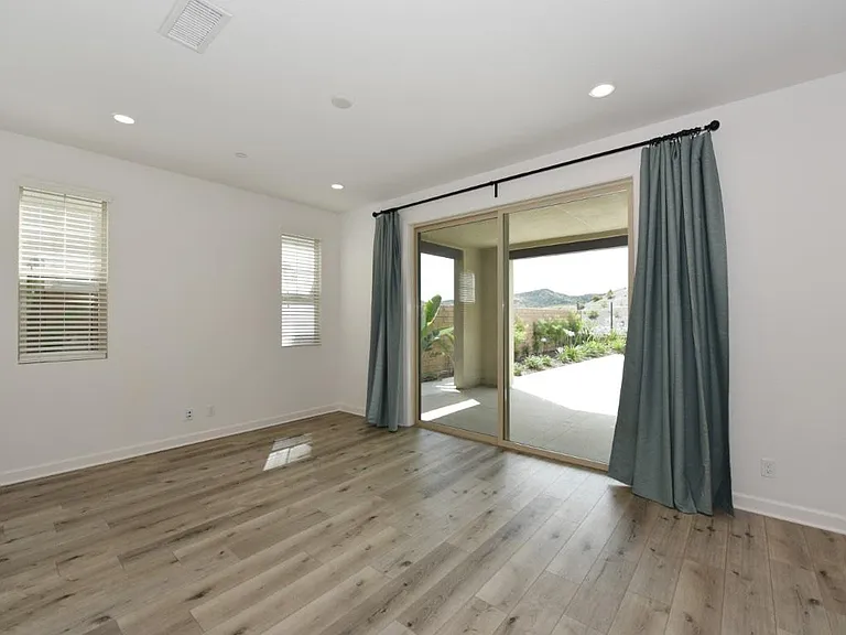 17 Arriate St — Photo 10