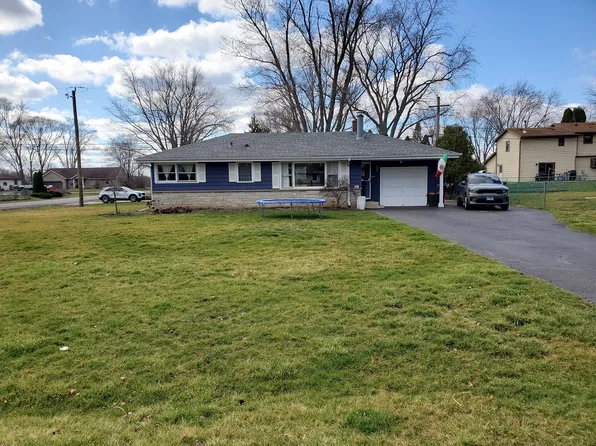 309 N Kent Rd, McHenry, IL 60051