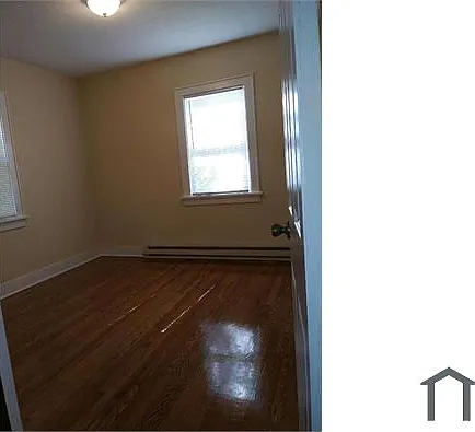 2422 Benderwirt Ave #1 — Photo 3