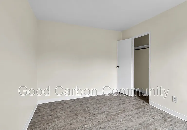 1022 Delaware Ave #B06 — Photo 10