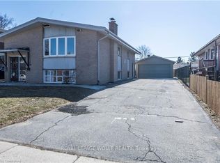 53 Obermeyer Dr #1, Kitchener, ON N2A 1P5