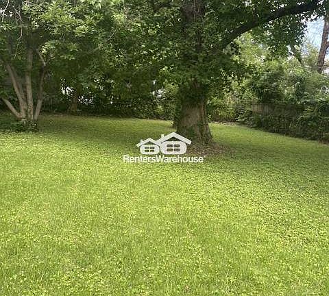 3rd image of 5015 Belmeade Rd