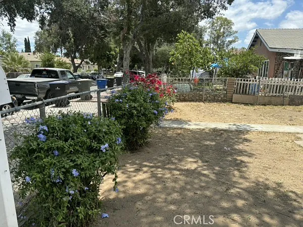4091 Dwight Ave — Photo 3