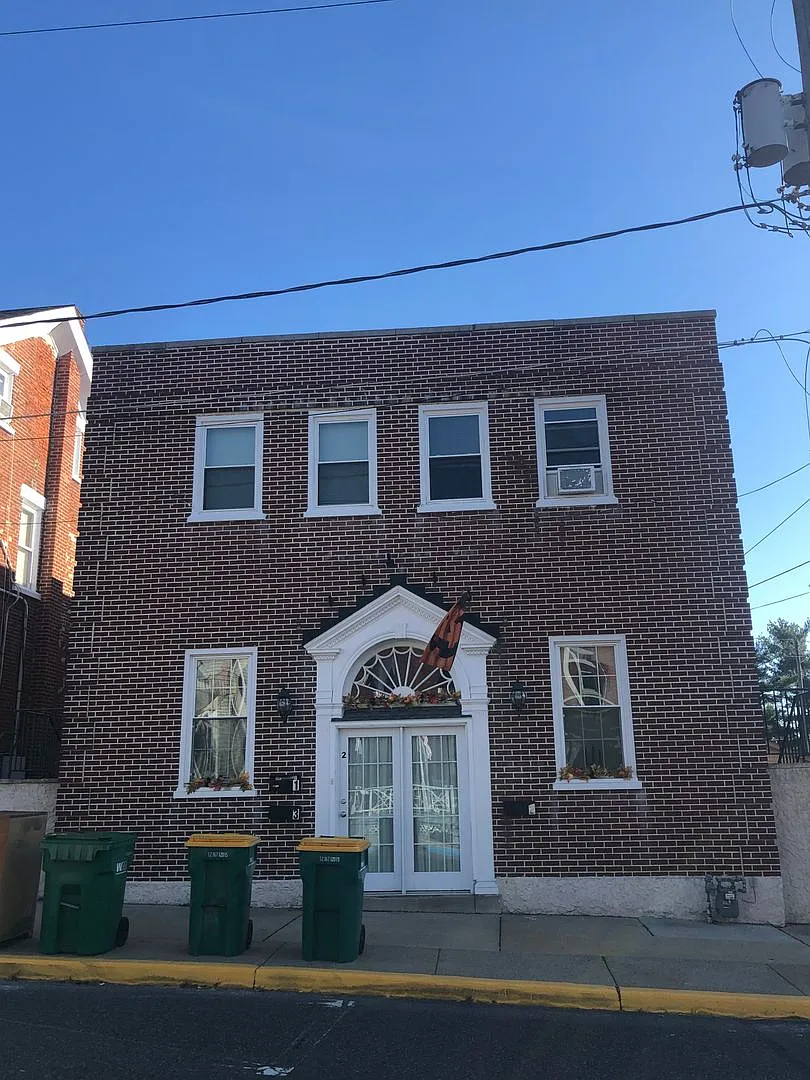 Building Photo - 32 4th St