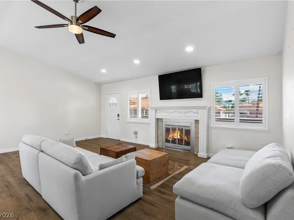 2824 Edmond St #2, Las Vegas, NV 89146