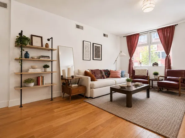 94 Meserole St APT 1A, Brooklyn, NY 11206
