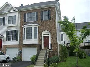 3 bed, 3.5 bath, 1690 sqft, $3,100 — Photo 1