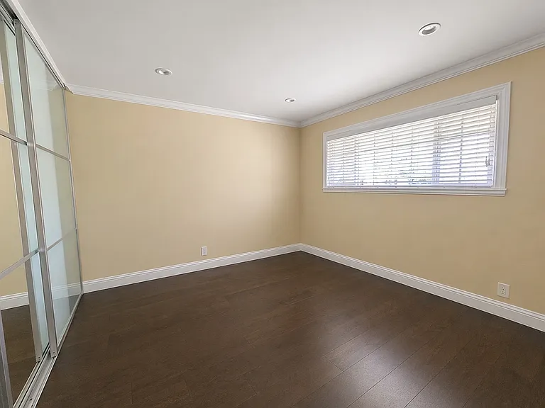 1036 Hook Ave — Photo 9