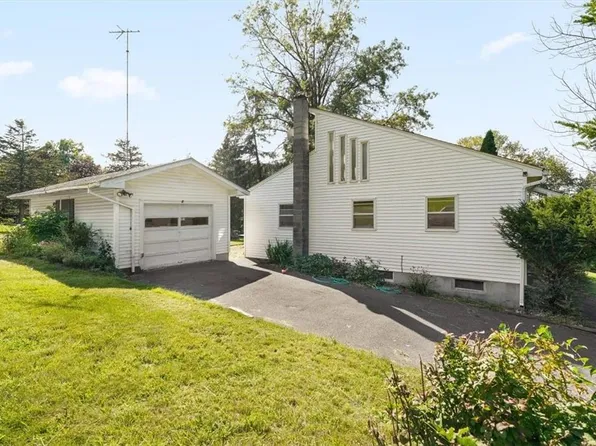 47 School Road, Monroe, NY 10950