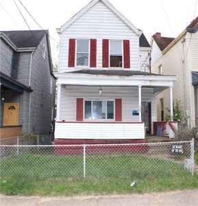 727 Mary St, Mc Kees Rocks, PA, 15136