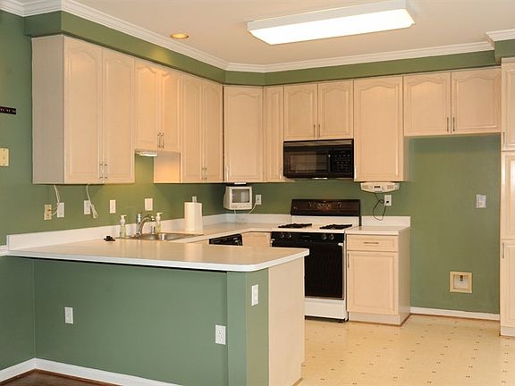 2nd image of 6117 Bricker Ln