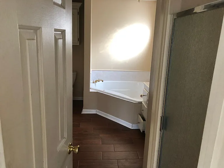 1065 Highland Blvd — Photo 8