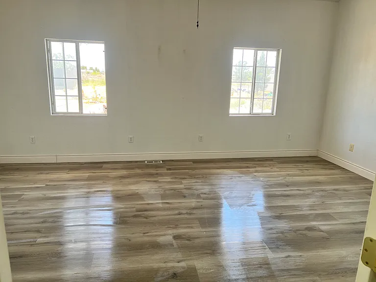 2151 W Simkins Rd — Photo 3