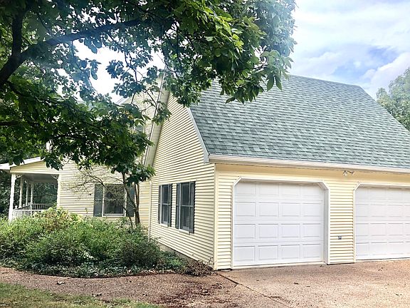 4th image of 300 Deerfield Pl