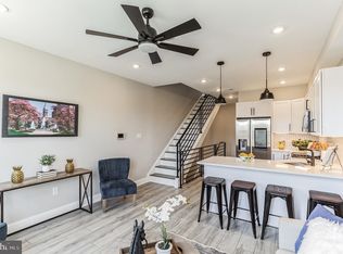 752 S 52nd St FLOOR 2, Philadelphia, PA 19143