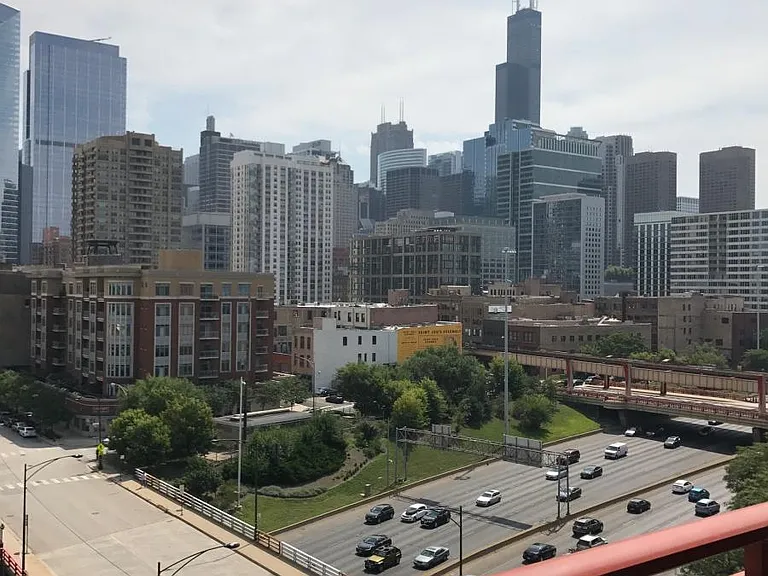 740 W Fulton St — Photo 10