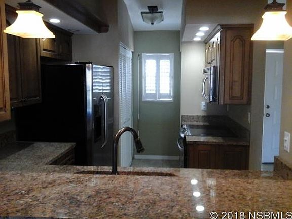 5th image of 443 Bouchelle Dr APT 305