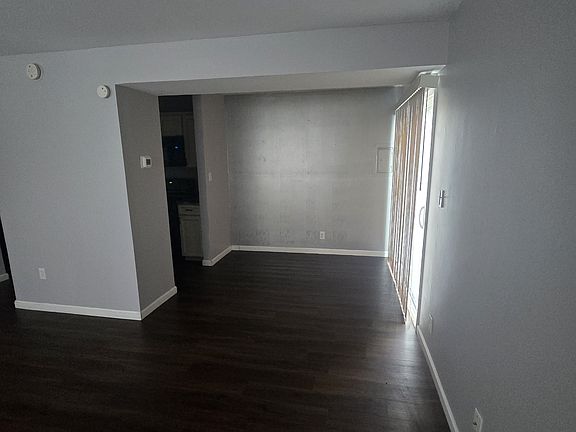 3rd image of 4V Fernwood Dr