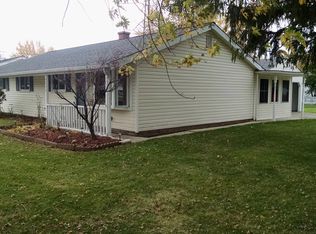 6054 Reynolds Rd, Mentor On The Lake, OH 44060