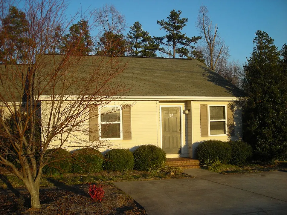 197 Isle Of Pines Rd