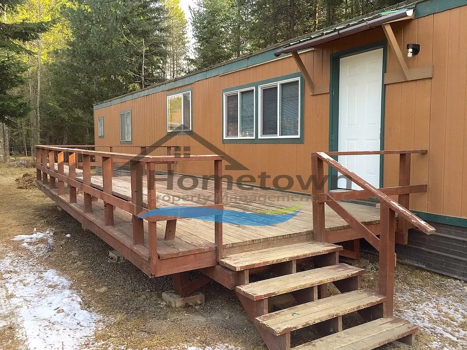 Very Nice 2 Bedroom Home with Master Suite & Large Kitchen — Photo 3