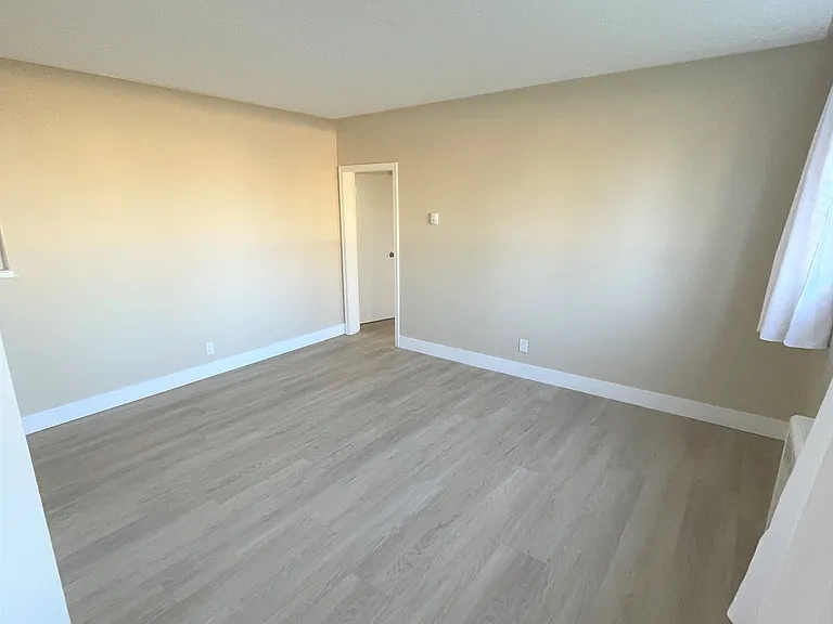 11615 113th Ave NW — Photo 16