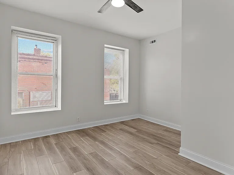3258 Ohio Ave #2F — Photo 11
