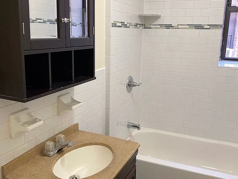 110 Glenwood Hill — Photo 10
