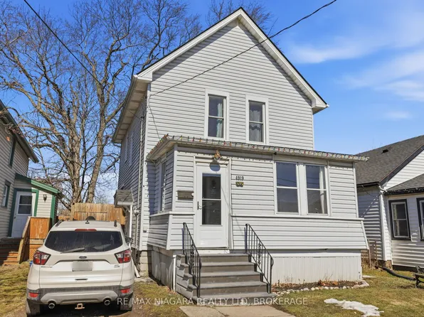 4919 Huron St, Niagara Falls, ON L2E 2J4