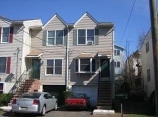 22 Hecker St, Newark, NJ 07103
