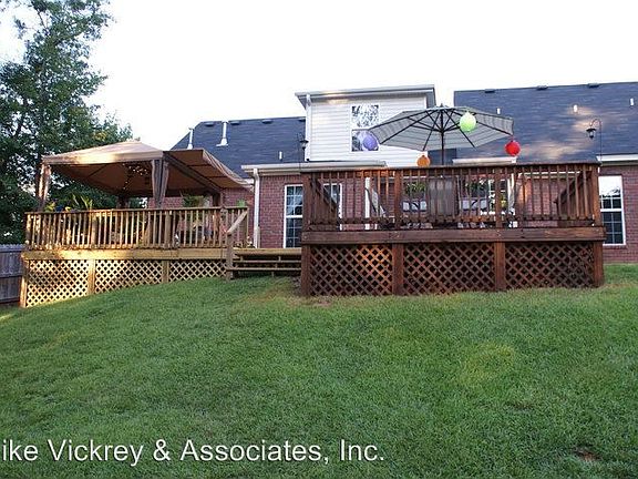 4th image of 1265 Creek Bend Dr