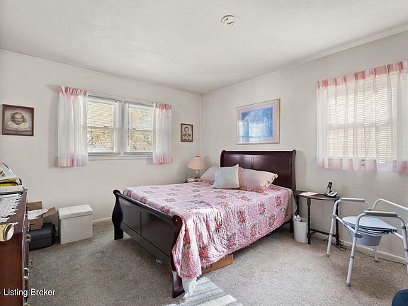 5th image of 7210 Betsy Ross Dr