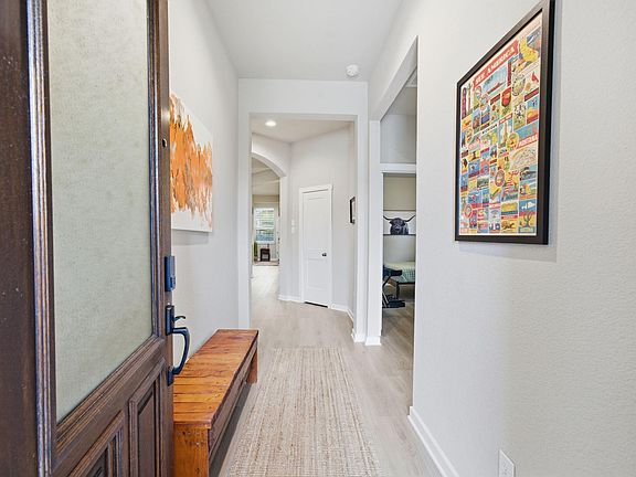 4th image of 10147 Bayou Oaks Dr