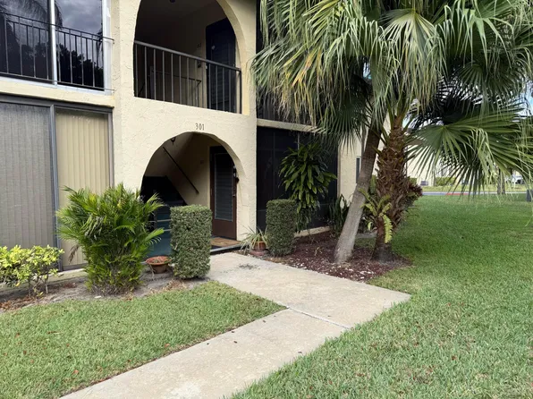 301 PINE RIDGE Circle #B-1, Greenacres, FL 33463