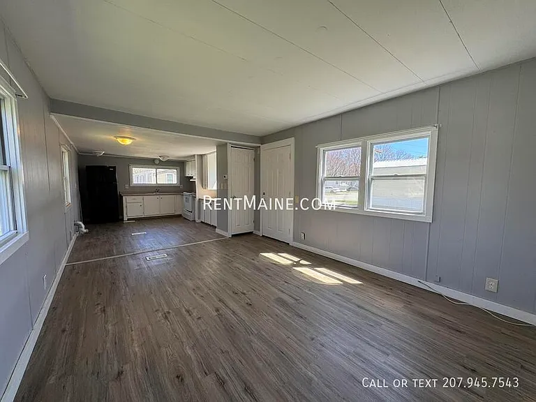 24 Park Dr — Photo 4