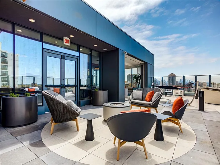 Four50 Residences — Photo 11