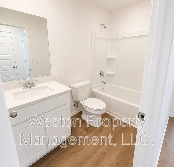 16209 Harvester Dr — Photo 9