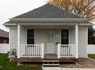 614 3rd Ave SE, Mandan, ND 58554